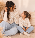 Teddyweste Mama & Kind im Partnerlook – Leo Beige | Handmade Wendeweste