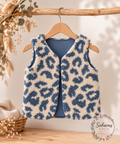 Teddyweste Leo Blau – Baumwolljersey-Futter | Handgemacht